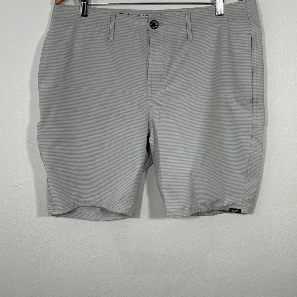Ezekiel Shorts Mens 38 Gray Striped Versa Hybrid Board‎ Stretch